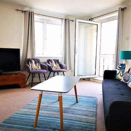 شقة Marina Living With Parking, Balcony, Quiet And Secure برايتون المظهر الخارجي الصورة