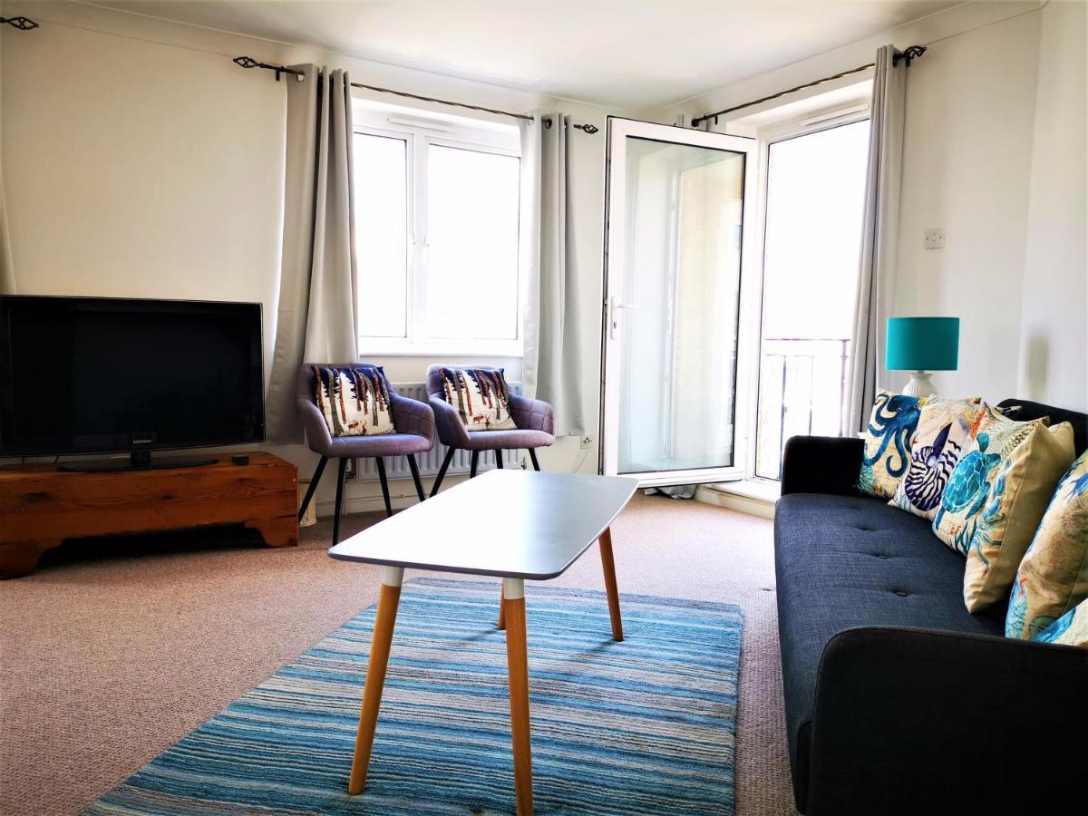 شقة Marina Living With Parking, Balcony, Quiet And Secure برايتون المظهر الخارجي الصورة